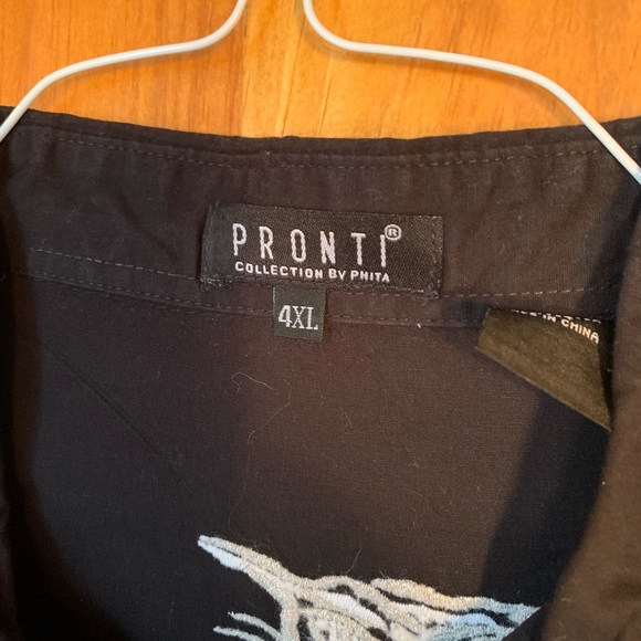 Dress shirt with design - Picture 2 of 3